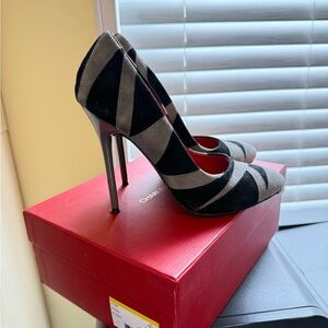 Charles Jourdan Paris Women's Heels - Size 7 - Grey & Black